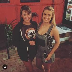 Meet your Posher, Elise